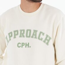 Approach - College crew