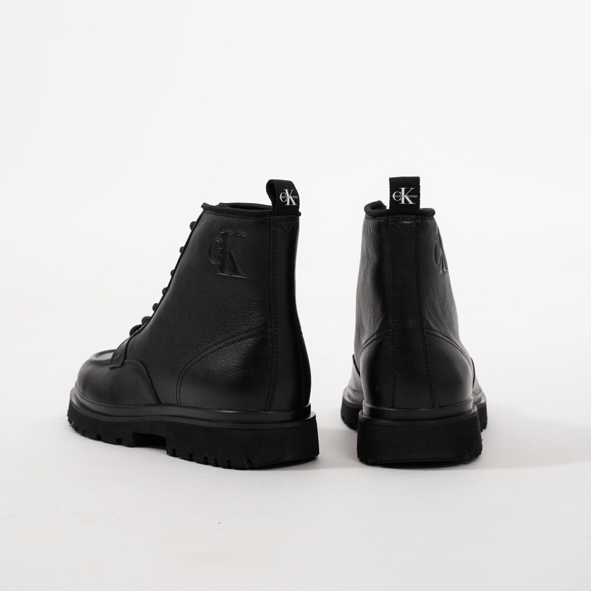 Calvin Klein Shoes - Lug mid laceup boot