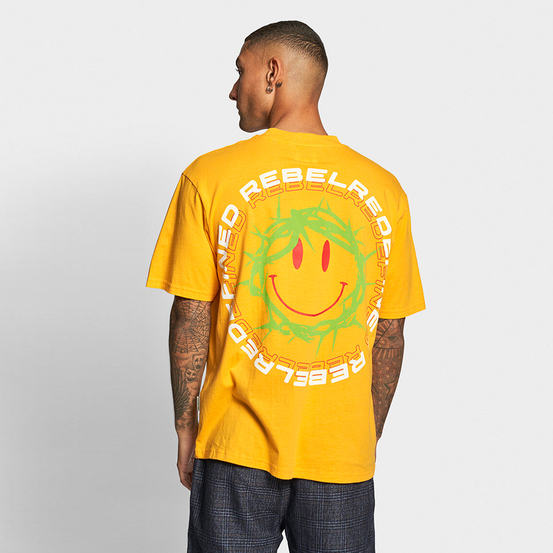 Rebel - Rrtheo tee - T-shirts til mænd - Gul - L