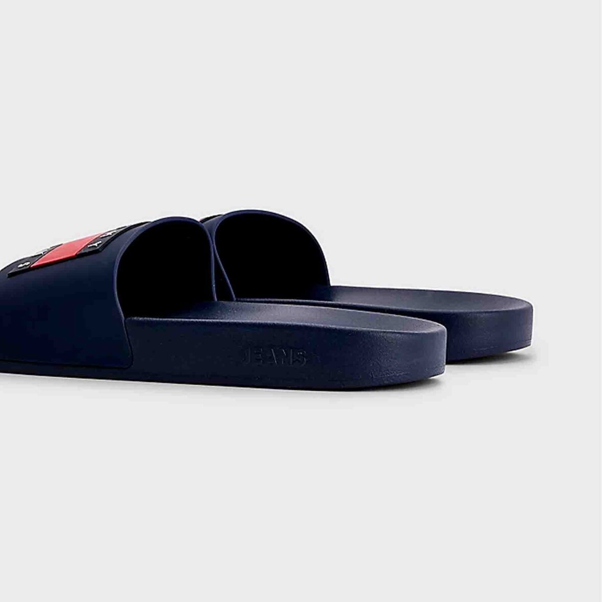 Tommy Hilfiger Shoes - Pool slide